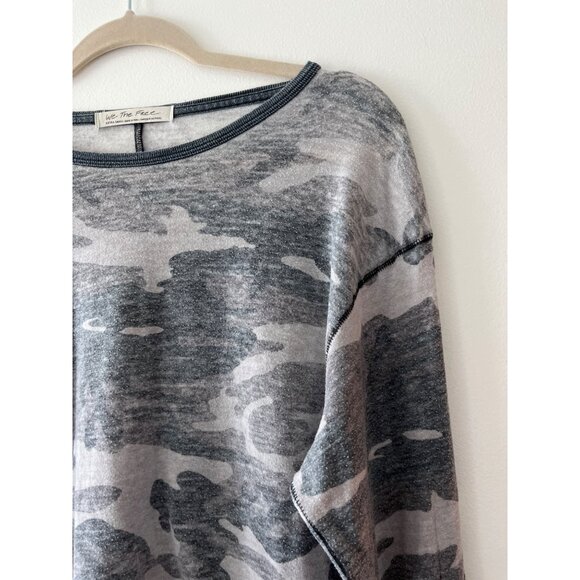 We the Free Free People Arielle Camo Print Long Sleeve Crew Neck Top Slouchy XS‎ - Picture 3 of 8